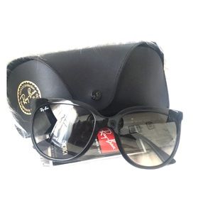 Ray-Ban Cats 1000 Shiny Black Sunglasses